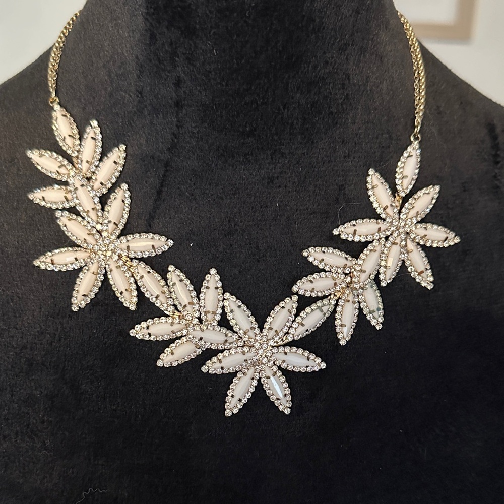 Talbots Cream Floral Necklace with Gold Chain